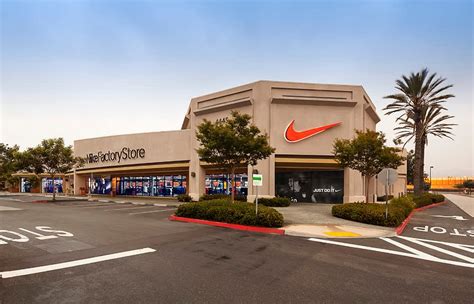 nike outlet san ysidro ca.